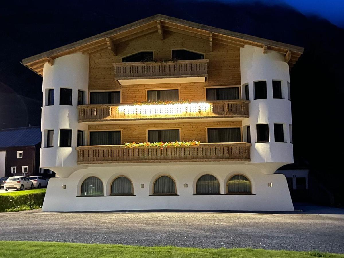 Garni Apart Wallamotta Silvretta Card Premium Betrieb Galtür Exterior foto